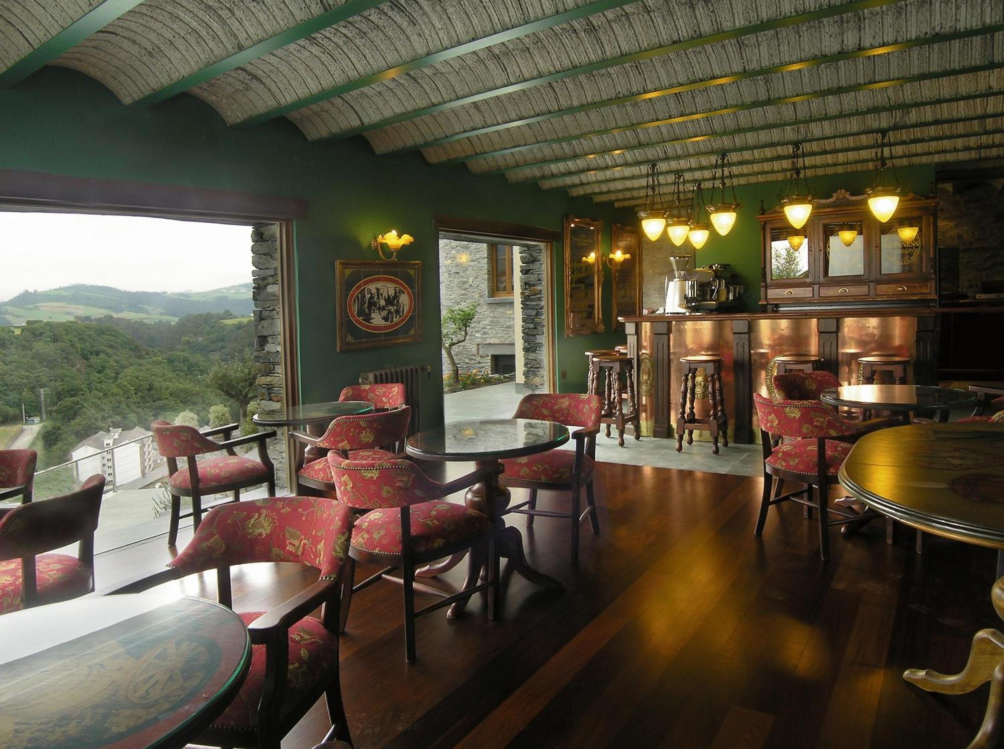 Hotel Casona El Gurugu à Luarca Extérieur photo
